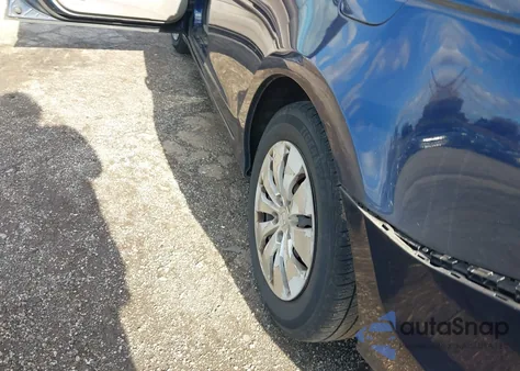 2010 Honda Accord 2.4 Lx z USA, uszkodzony, nr VIN 1HGCP2F3XAA133657